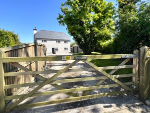 Photo 22- click for photo gallery